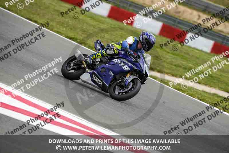 cadwell no limits trackday;cadwell park;cadwell park photographs;cadwell trackday photographs;enduro digital images;event digital images;eventdigitalimages;navarra;no limits trackdays;peter wileman photography;racing digital images;trackday digital images;trackday photos
